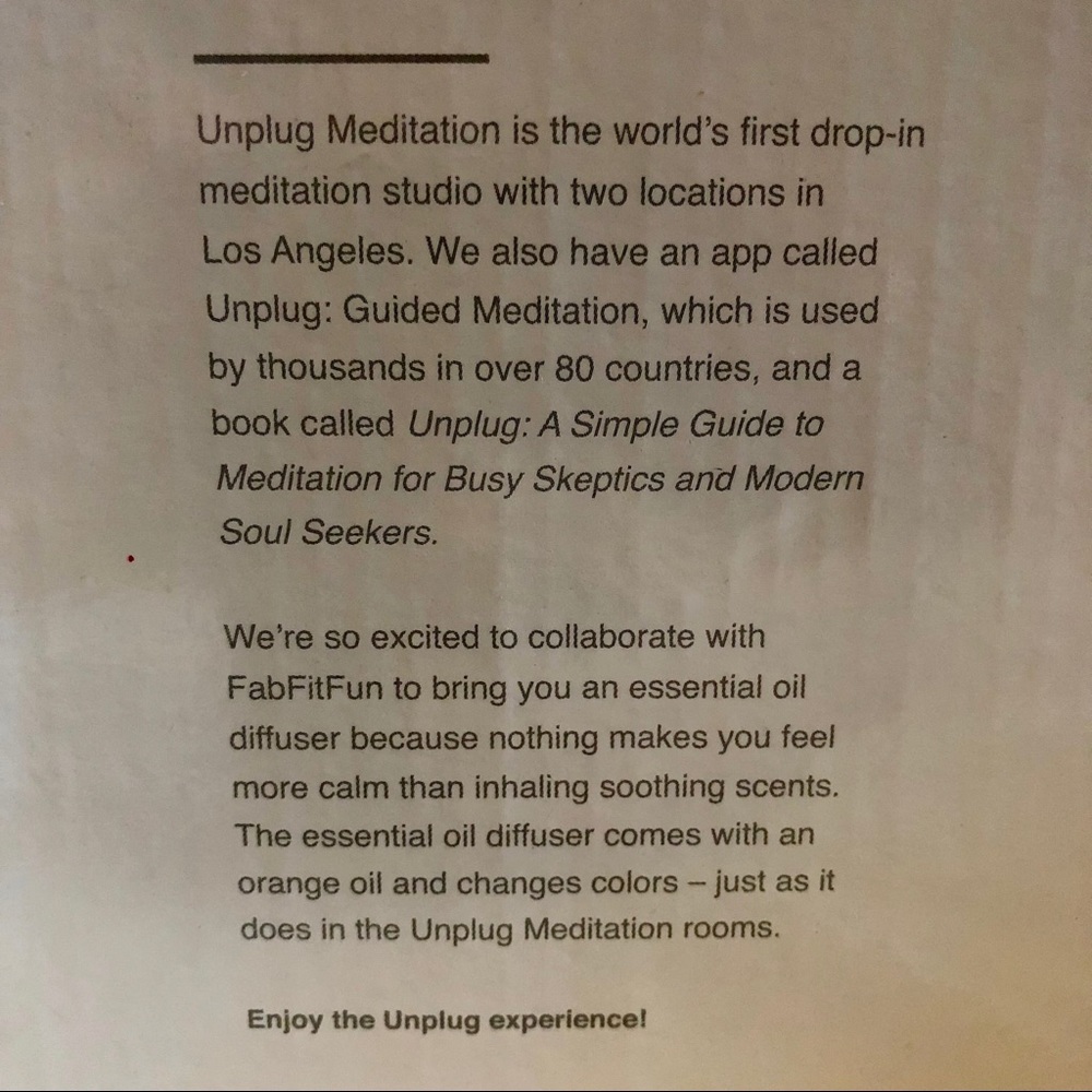Unplug Aromatherapy Diffuser - Picture 2 of 3